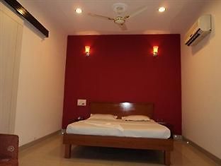 Hotel Royal Palace Malad Exterior photo